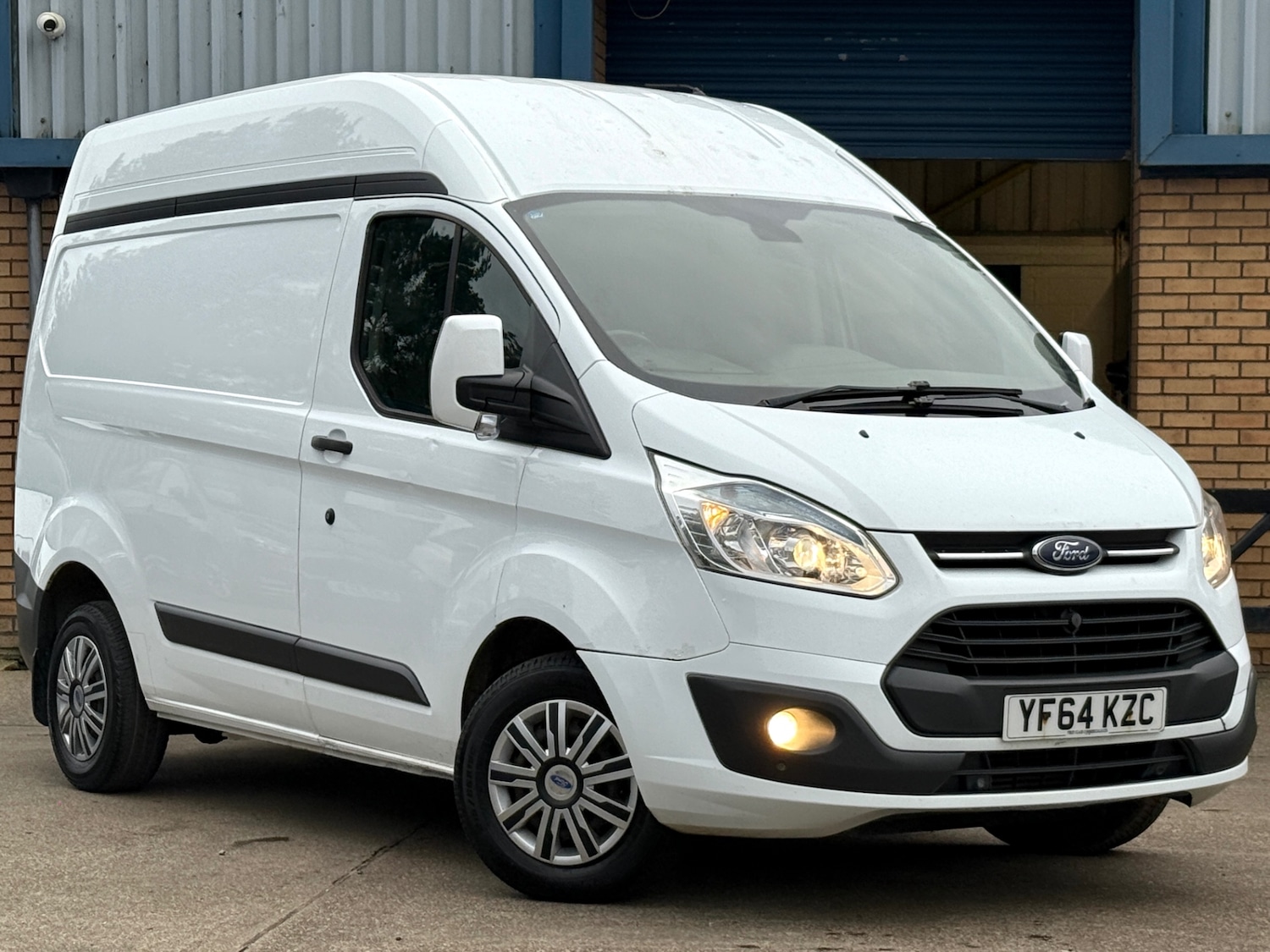 Used Ford Transit Custom 2014 for sale - 76589064: Photo 1