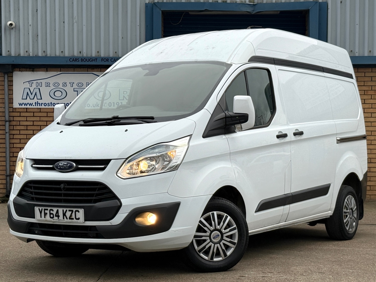 Used Ford Transit Custom 2014 for sale - 76589064: Photo 2