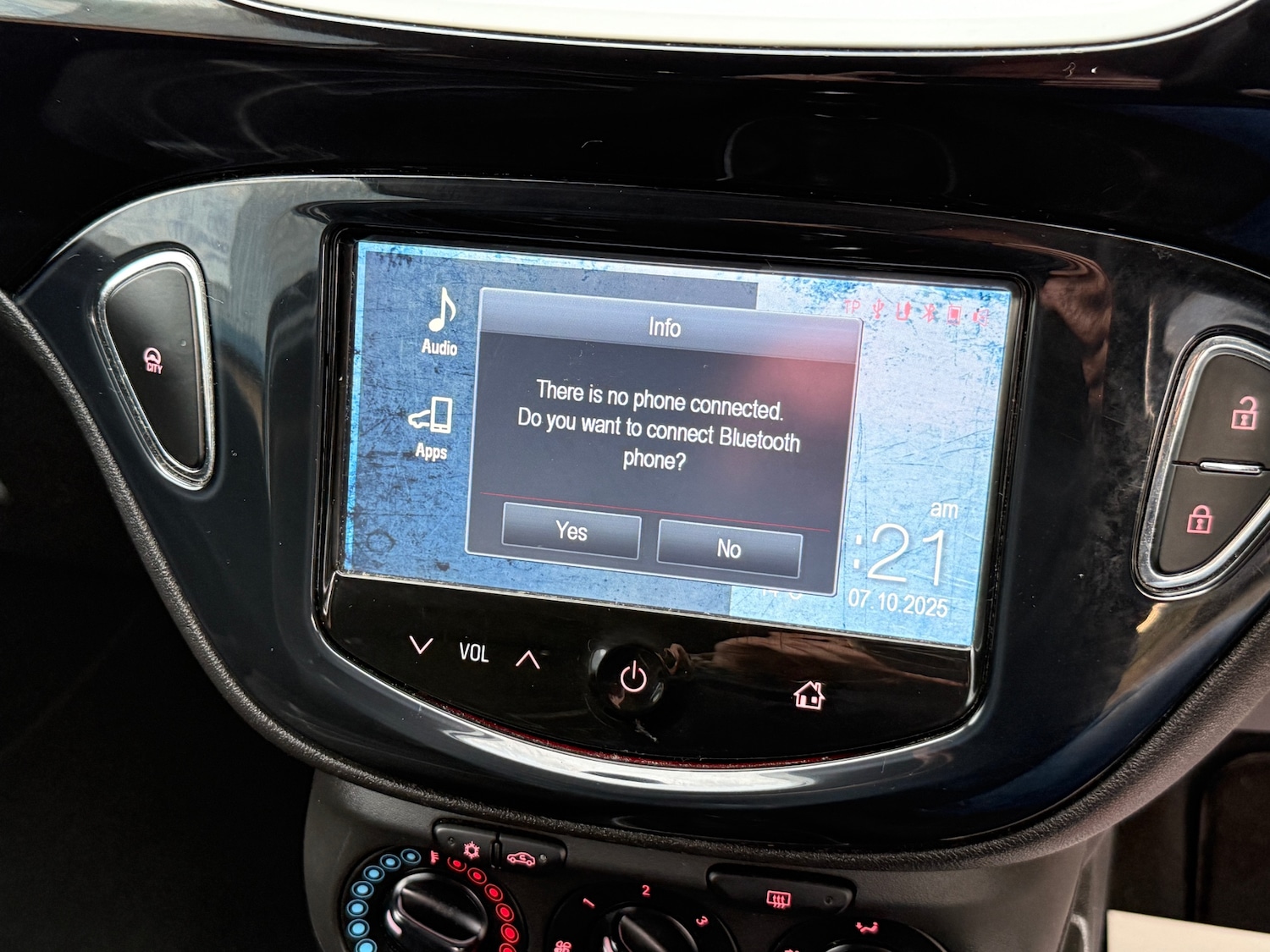 Used Vauxhall Corsa 2015 for sale - 76130338: Photo 12