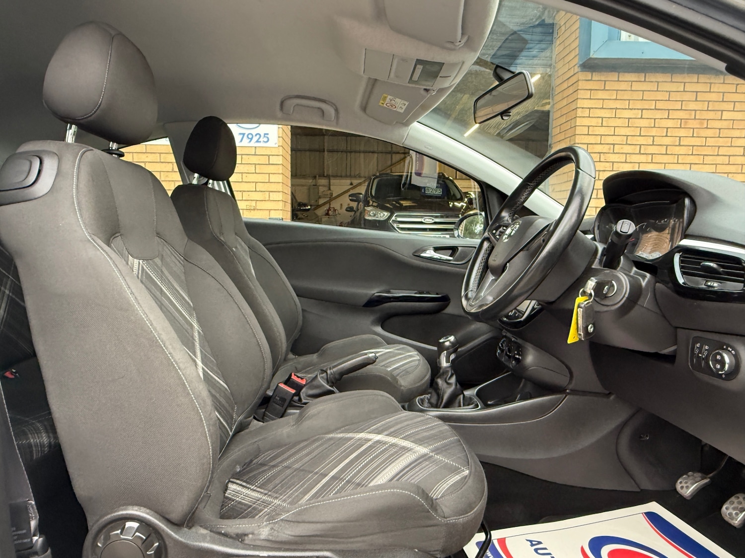 Used Vauxhall Corsa 2015 for sale - 76130338: Photo 17