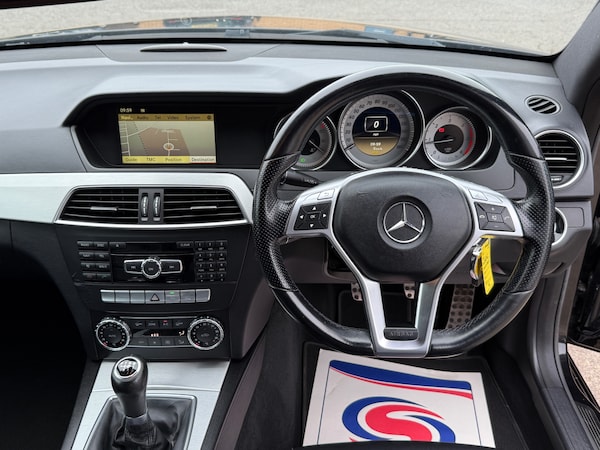 Used Mercedes-Benz C-Class 2012 for sale - 75628101: Photo 11