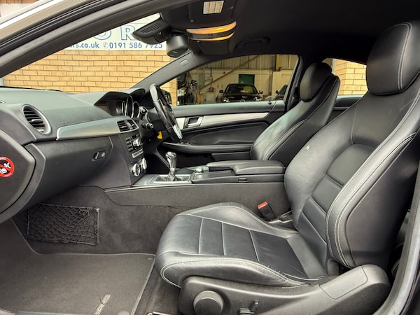 Used Mercedes-Benz C-Class 2012 for sale - 75628101: Photo 16
