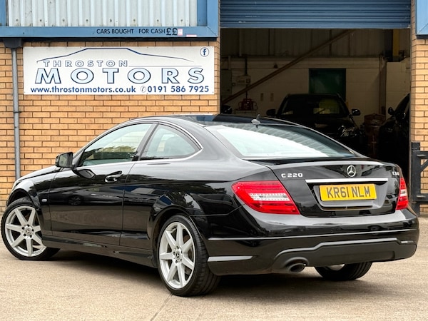 Used Mercedes-Benz C-Class 2012 for sale - 75628101: Photo 3