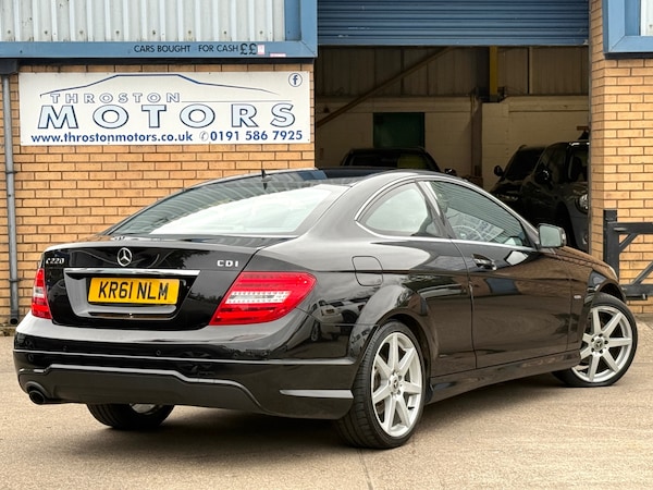 Used Mercedes-Benz C-Class 2012 for sale - 75628101: Photo 4
