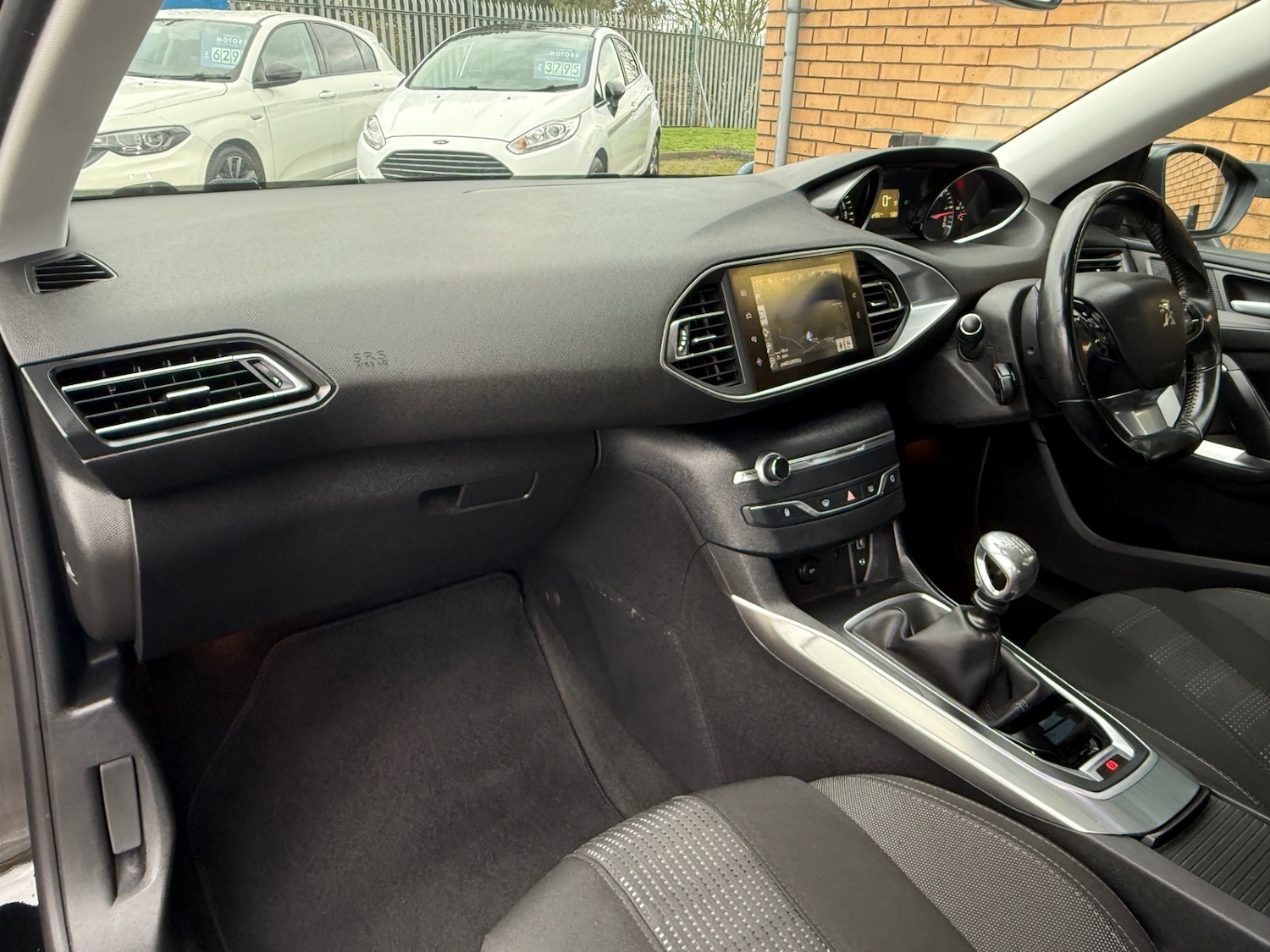 Used Peugeot 308 2016 for sale - 76736780: Photo 15