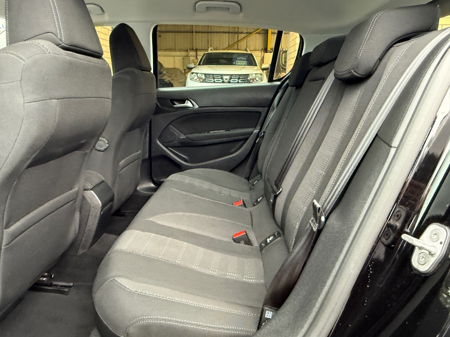 Used Peugeot 308 2016 for sale - 76736780: Photo 18