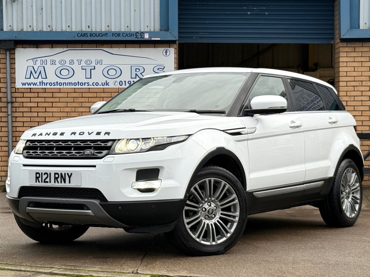 Used Land Rover Range Rover Evoque 2013 for sale - 76566230: Photo 2