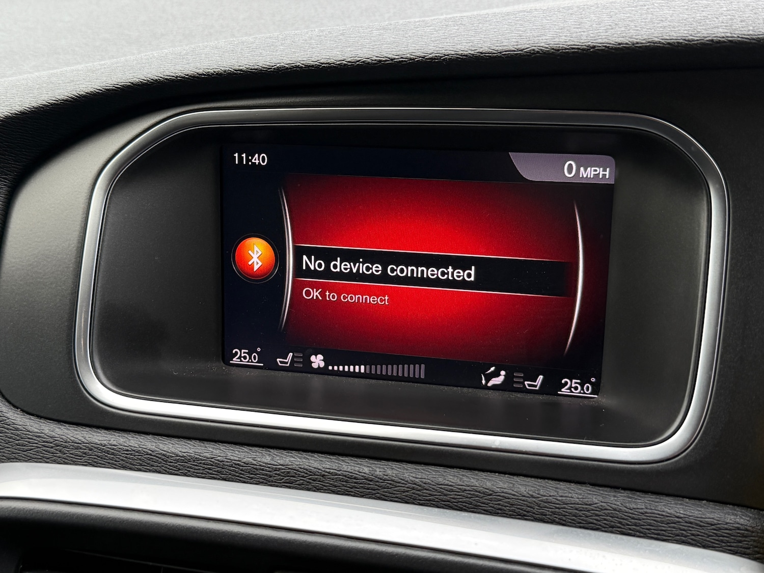 Used Volvo V40 2017 for sale - 76776511: Photo 14