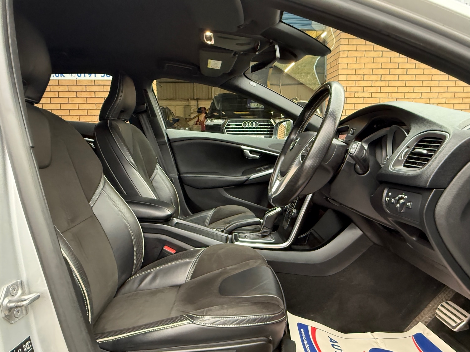 Used Volvo V40 2017 for sale - 76776511: Photo 17