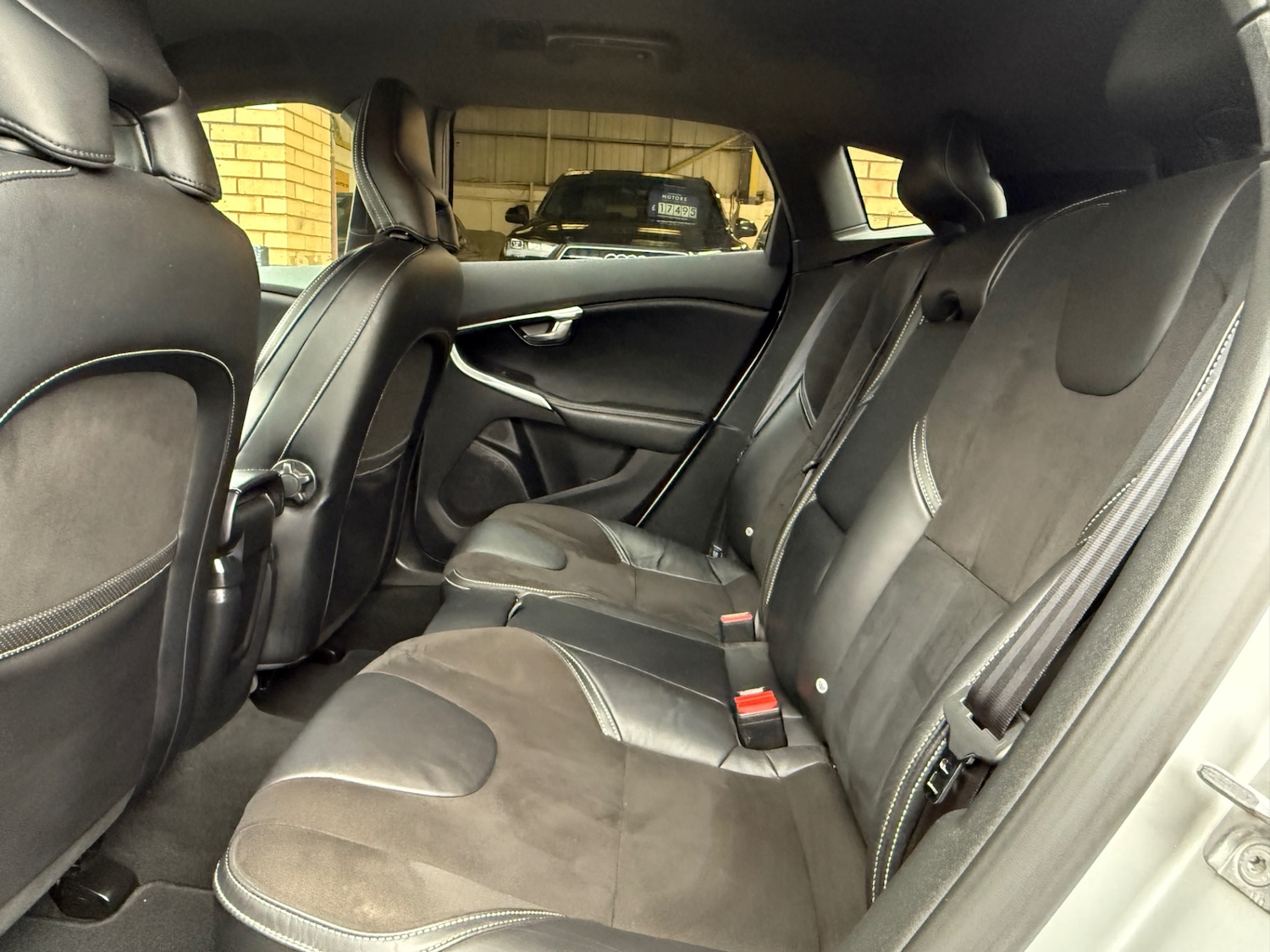 Used Volvo V40 2017 for sale - 76776511: Photo 18