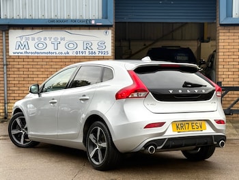 Used Volvo V40 2017 for sale - 76776511: Photo