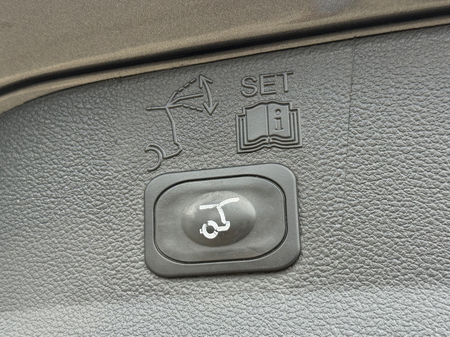 Used Ford Kuga 2016 for sale - 76159653: Photo 27