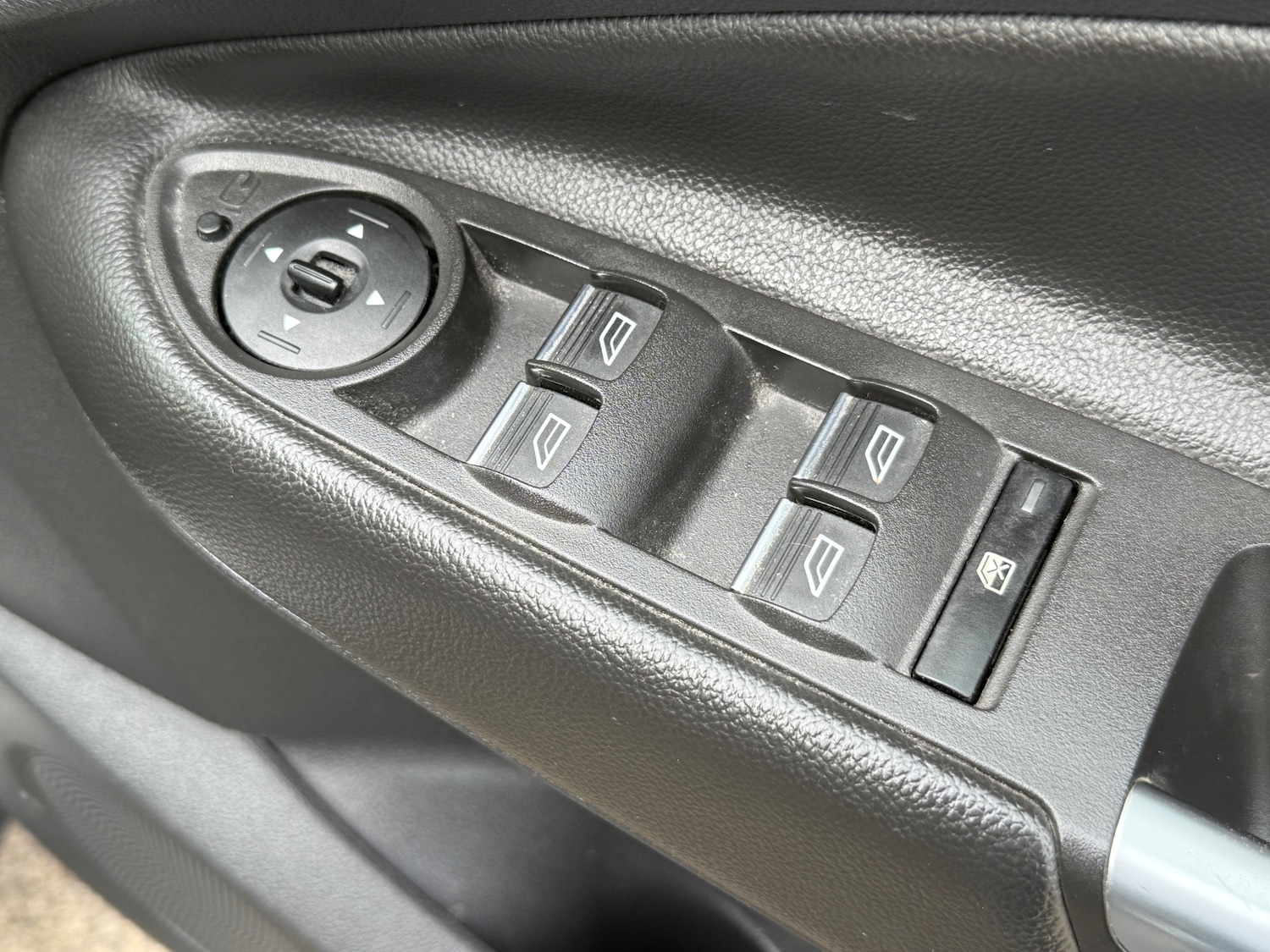 Used Ford Kuga 2017 for sale - 77945485: Photo 29