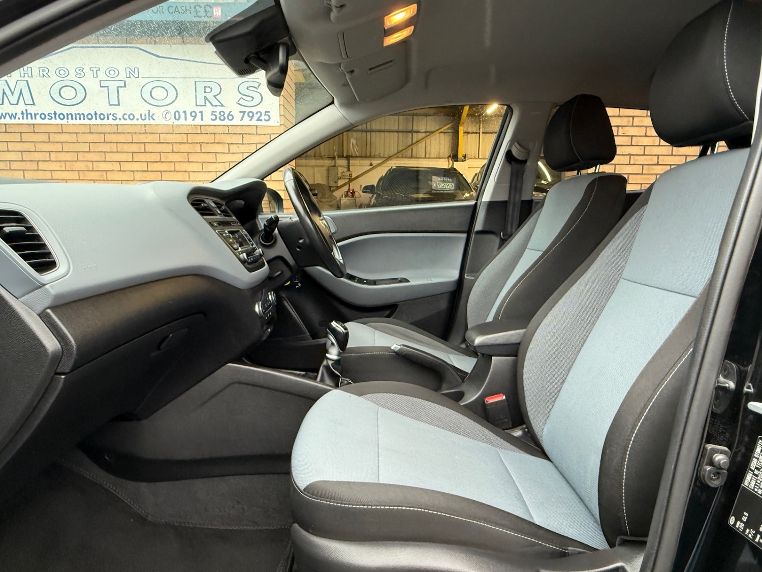 Used Hyundai i20 2015 for sale - 76449418: Photo 15