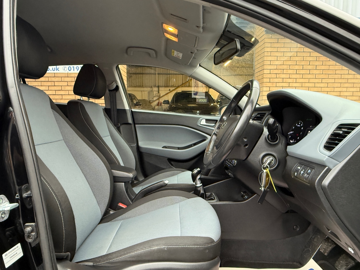 Used Hyundai i20 2015 for sale - 76449418: Photo 17