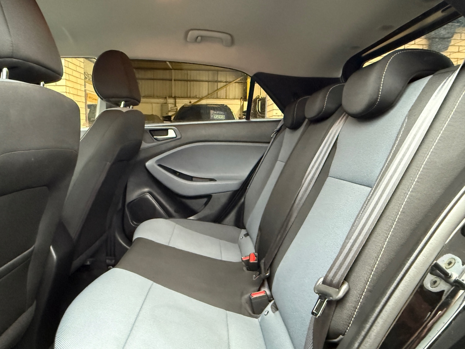 Used Hyundai i20 2015 for sale - 76449418: Photo 18