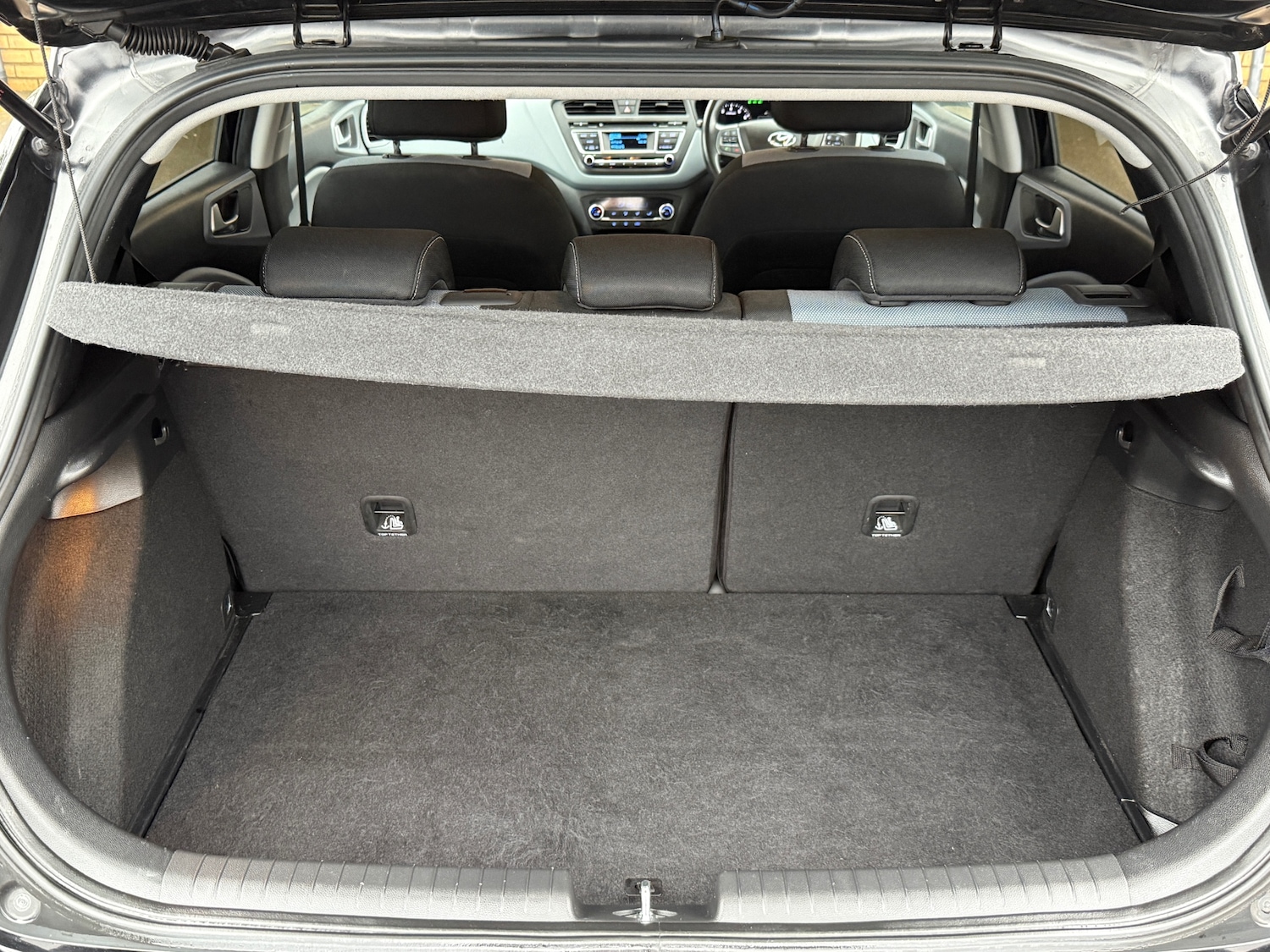 Used Hyundai i20 2015 for sale - 76449418: Photo 20