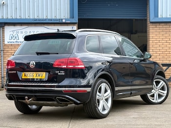 Used Volkswagen Touareg 2016 for sale - 79140236: Photo