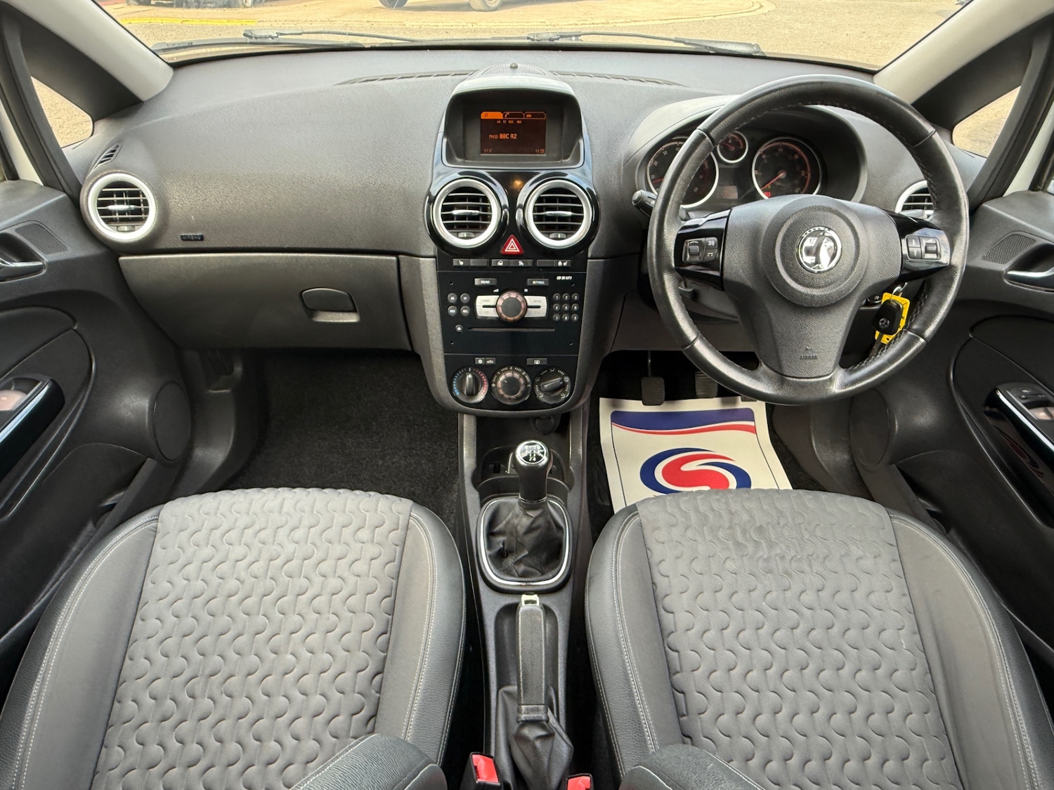 Used Vauxhall Corsa 2013 for sale - 77715327: Photo 10