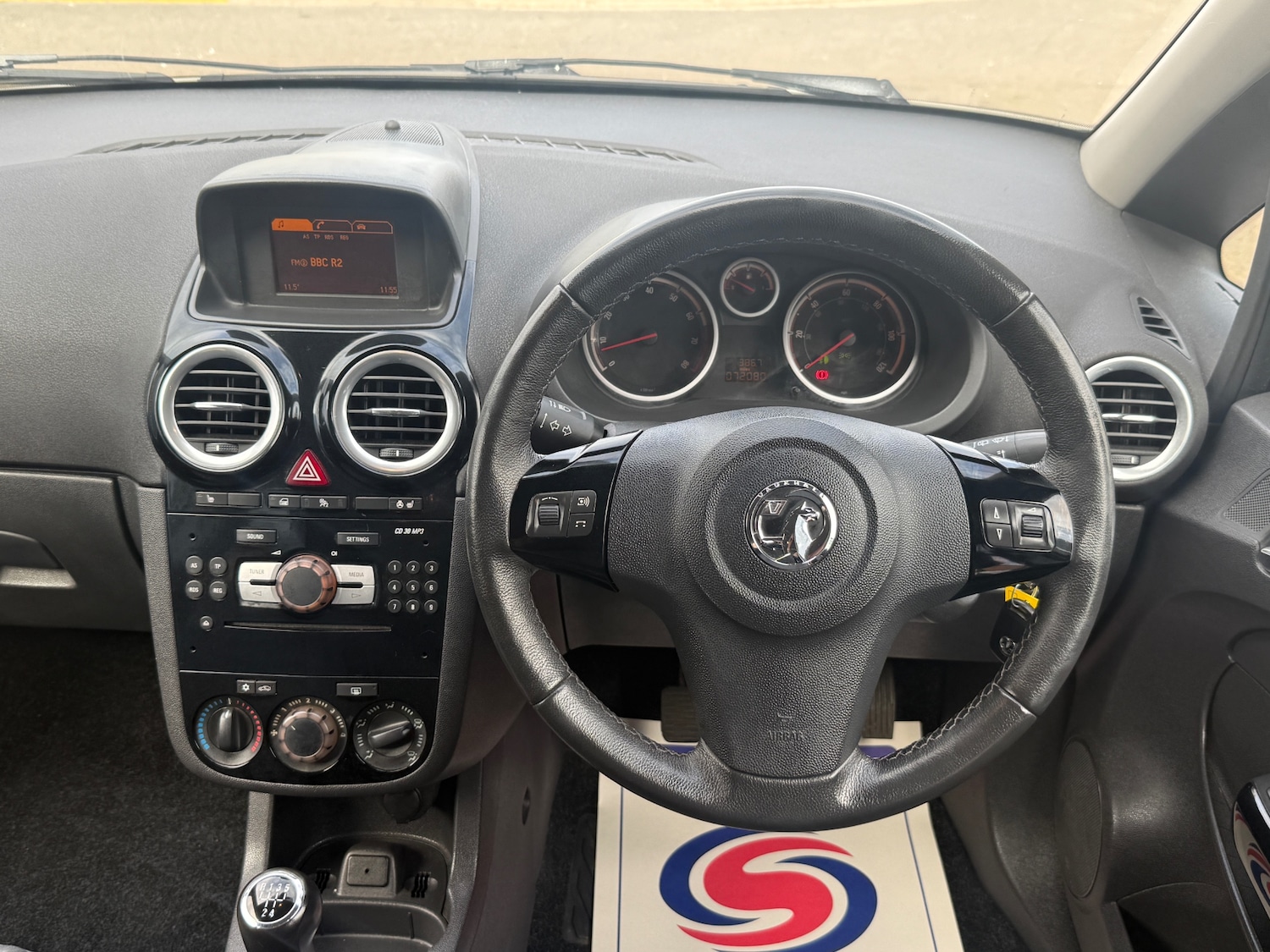 Used Vauxhall Corsa 2013 for sale - 77715327: Photo 11