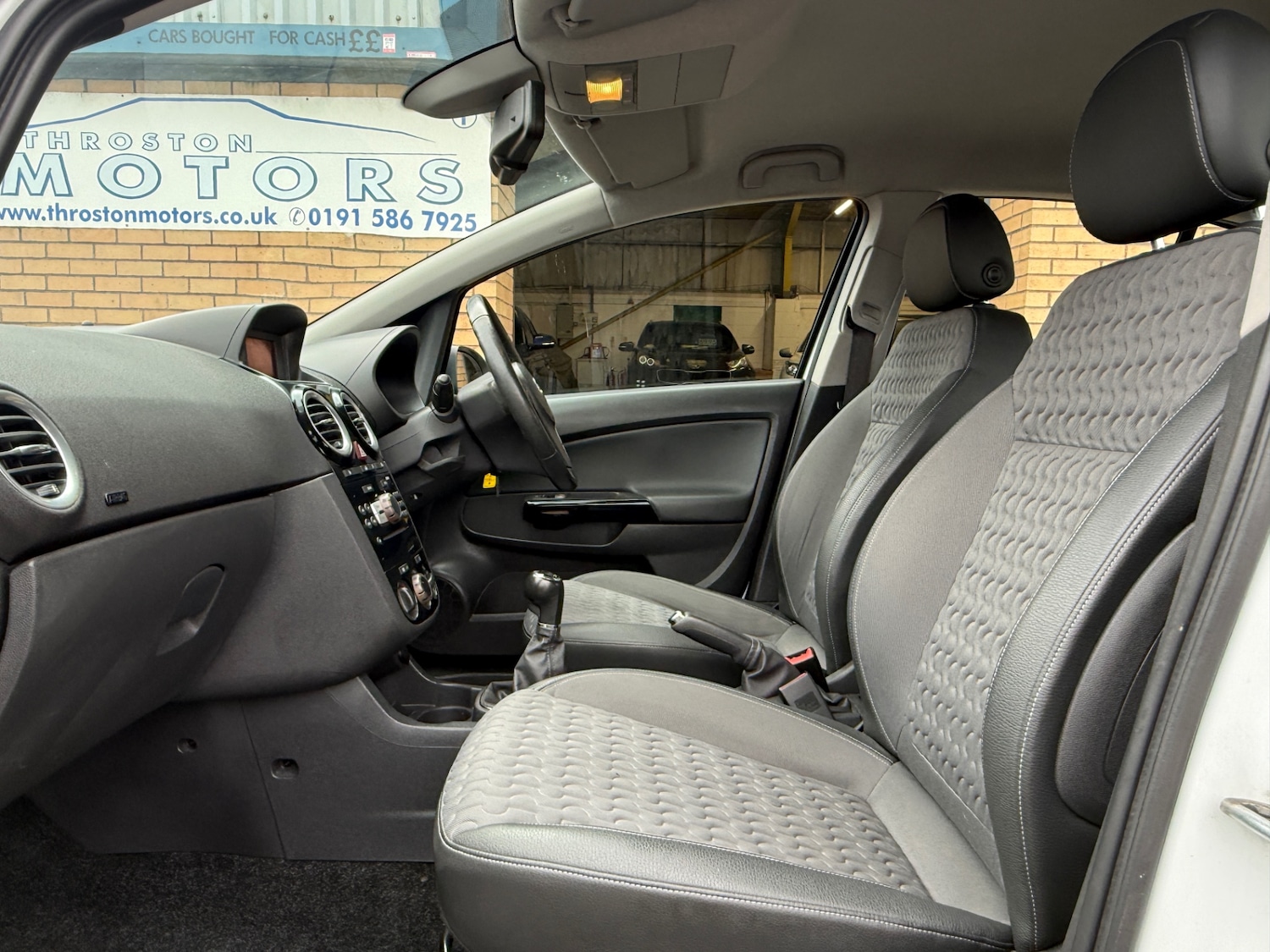 Used Vauxhall Corsa 2013 for sale - 77715327: Photo 15