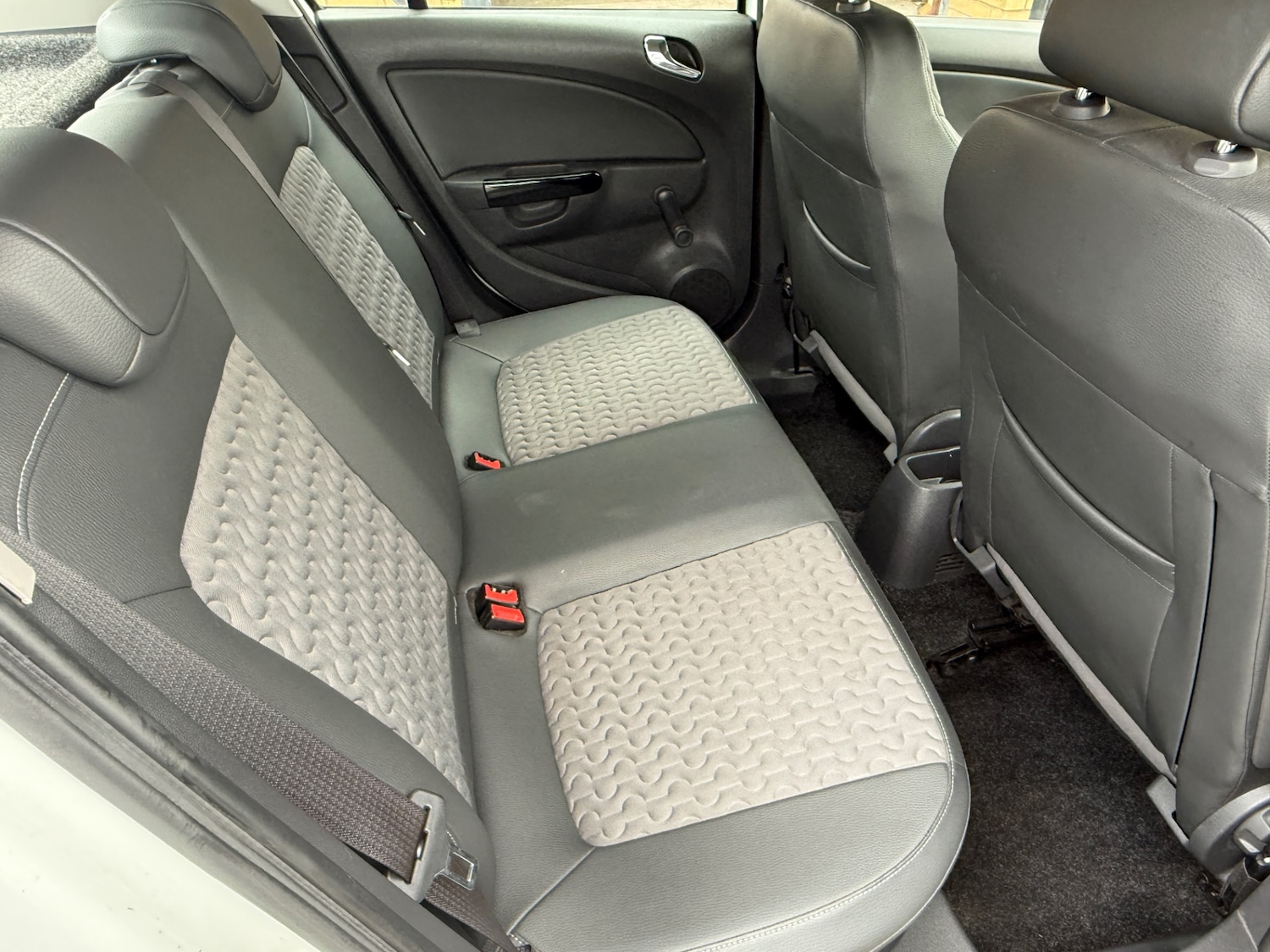 Used Vauxhall Corsa 2013 for sale - 77715327: Photo 19