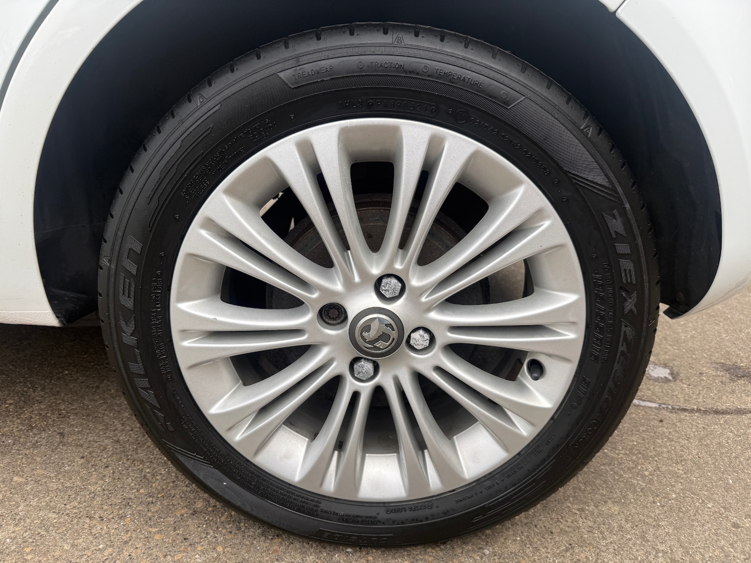 Used Vauxhall Corsa 2013 for sale - 77715327: Photo 24