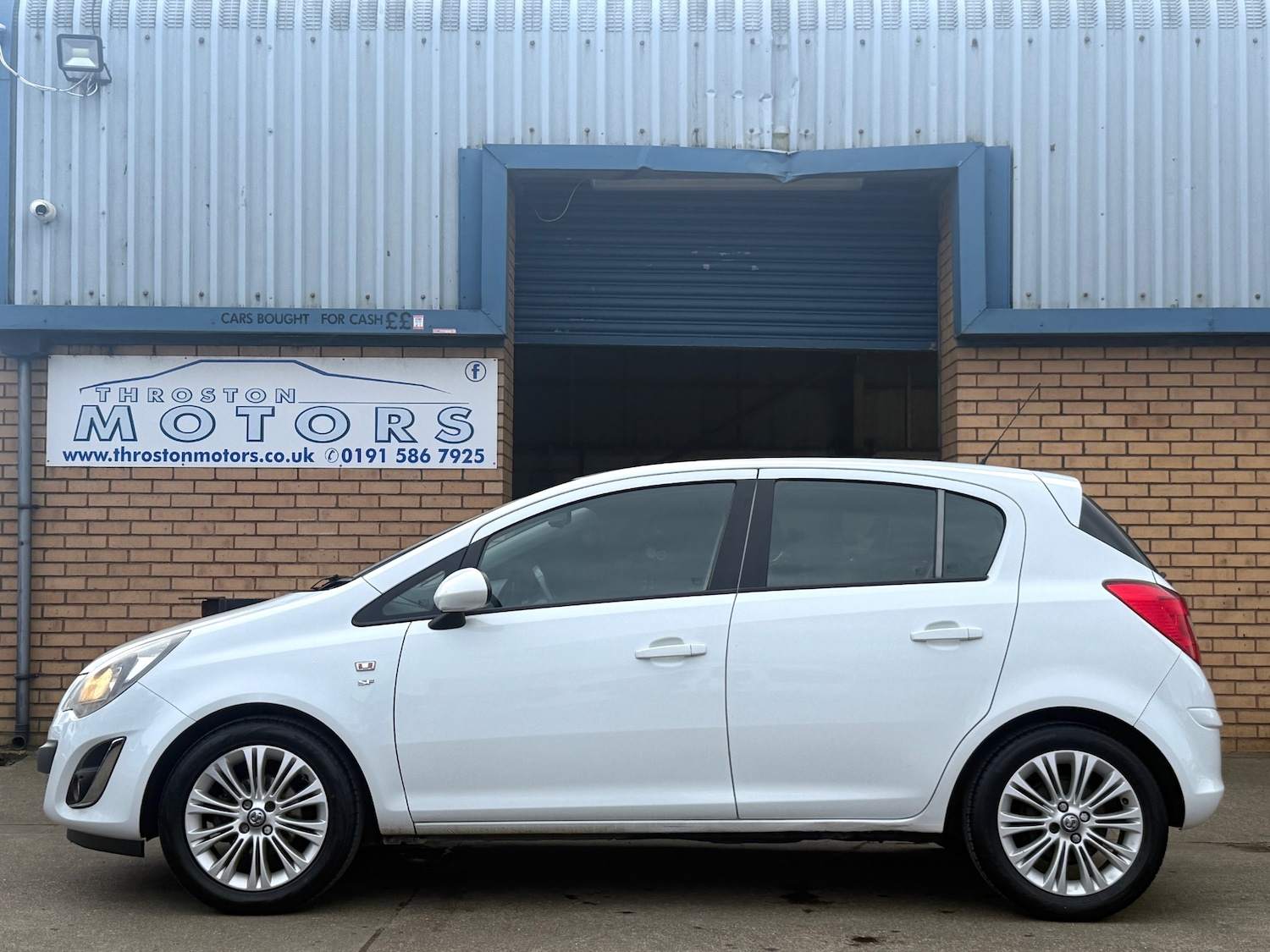 Used Vauxhall Corsa 2013 for sale - 77715327: Photo 5