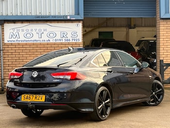 Used Vauxhall Insignia 2017 for sale - 77207224: Photo