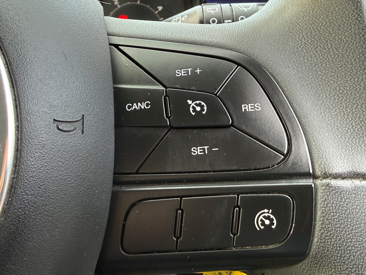 Used Fiat 500X 2016 for sale - 77517786: Photo 32