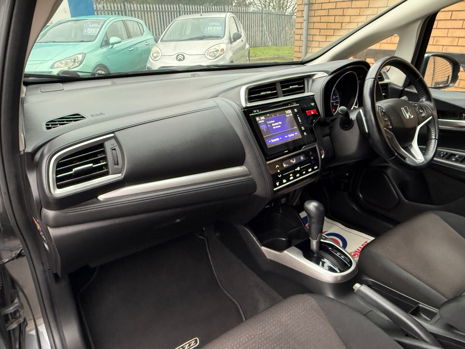 Used Honda Jazz 2017 for sale - 77282504: Photo 15