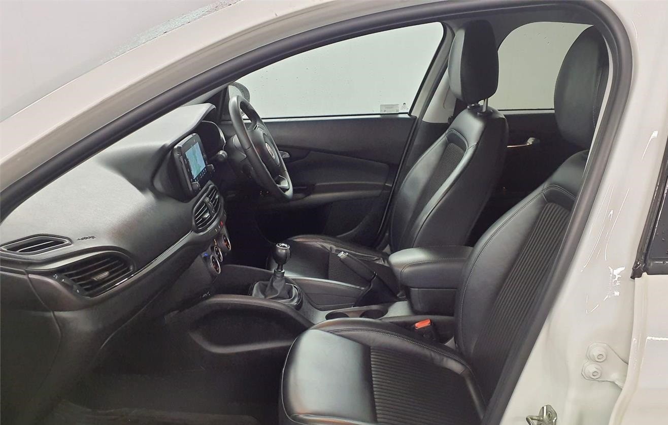 Used Fiat Tipo 2018 for sale - 76602243: Photo 2