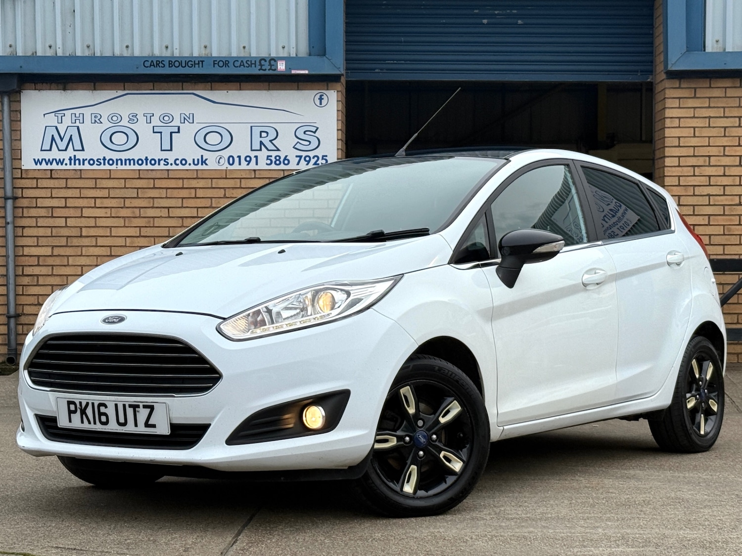 Used Ford Fiesta 2016 for sale - 76065294: Photo 2