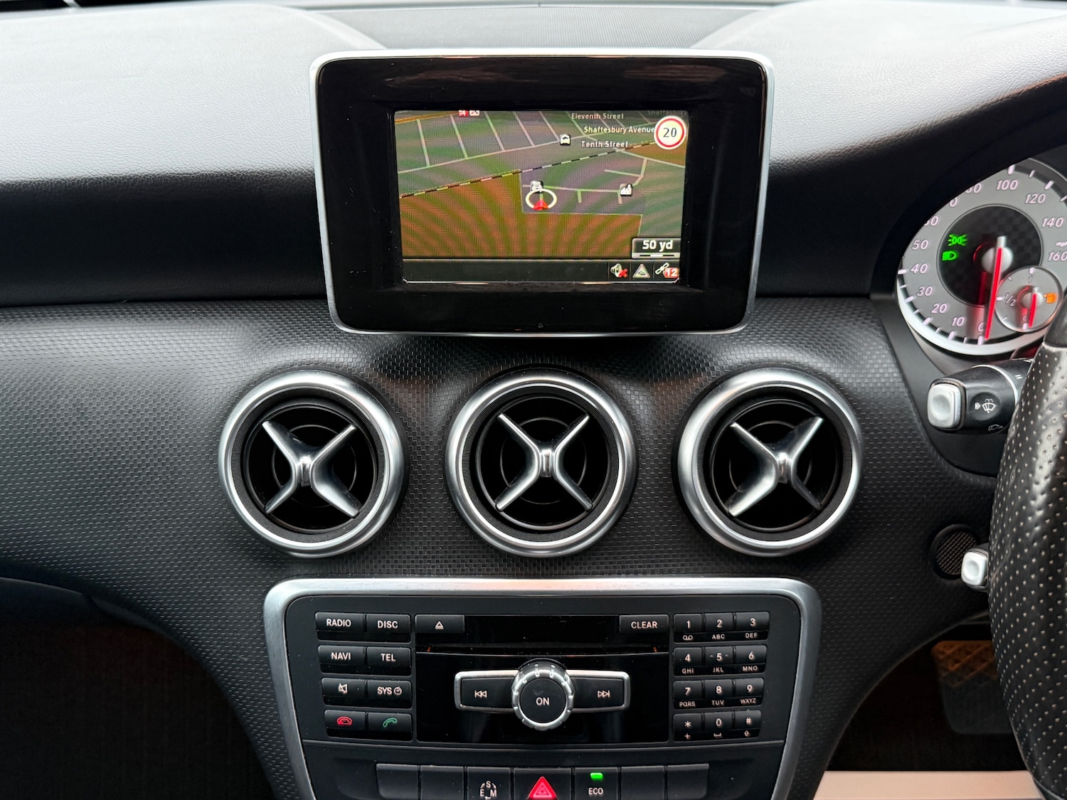 Used Mercedes-Benz A-Class 2015 for sale - 77501253: Photo 12