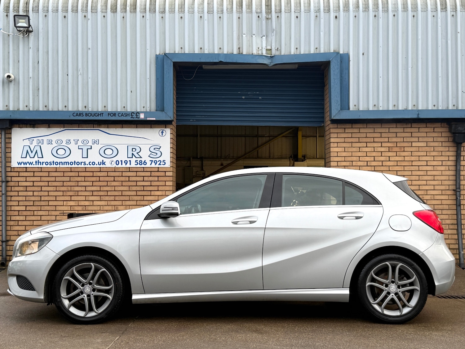 Used Mercedes-Benz A-Class 2015 for sale - 77501253: Photo 5