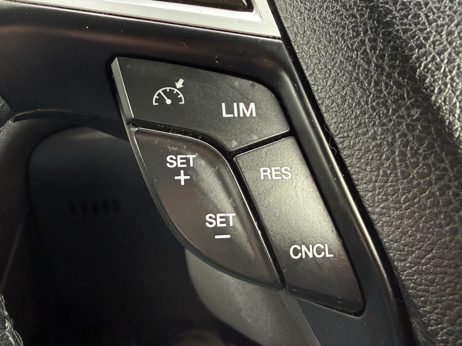 Used Ford Mondeo 2017 for sale - 77605035: Photo 31