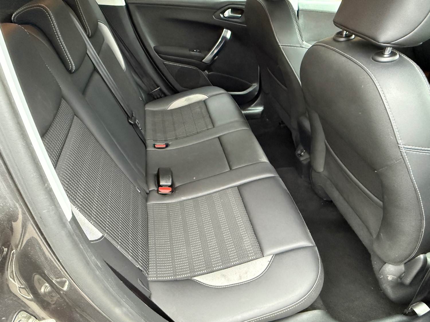 Used Peugeot 2008 2017 for sale - 77446021: Photo 19