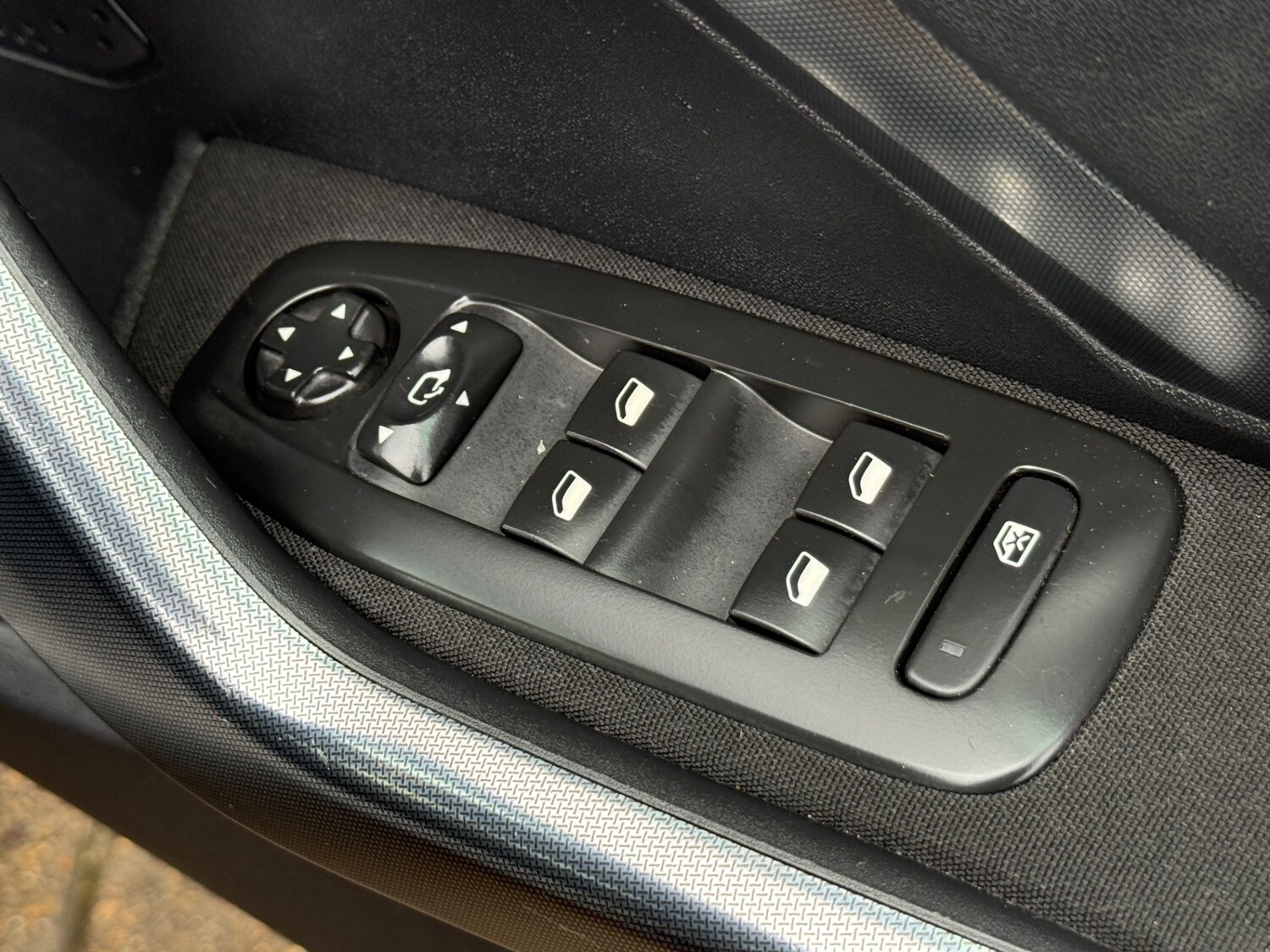 Used Peugeot 2008 2017 for sale - 77446021: Photo 28