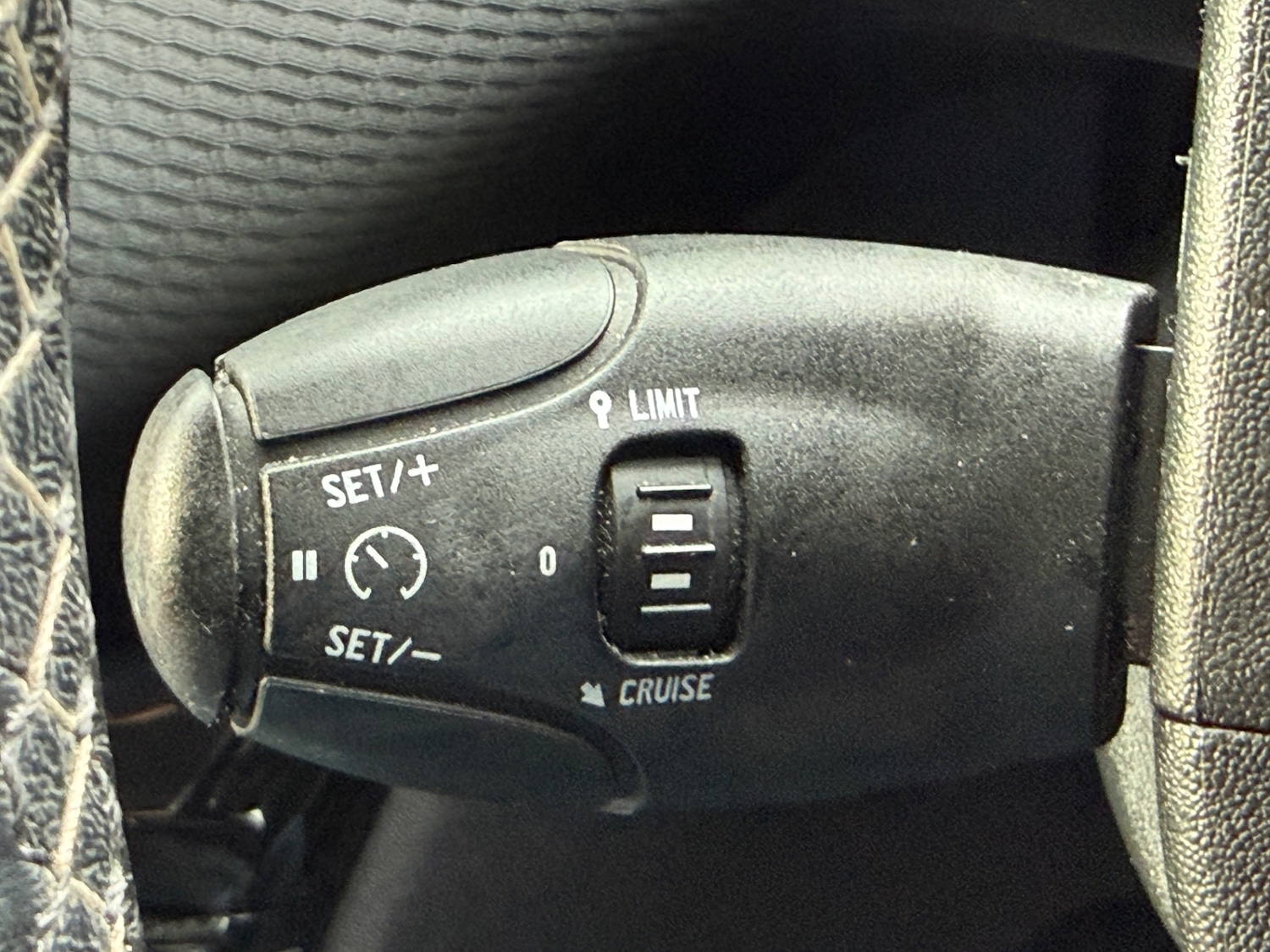 Used Peugeot 2008 2017 for sale - 77446021: Photo 29