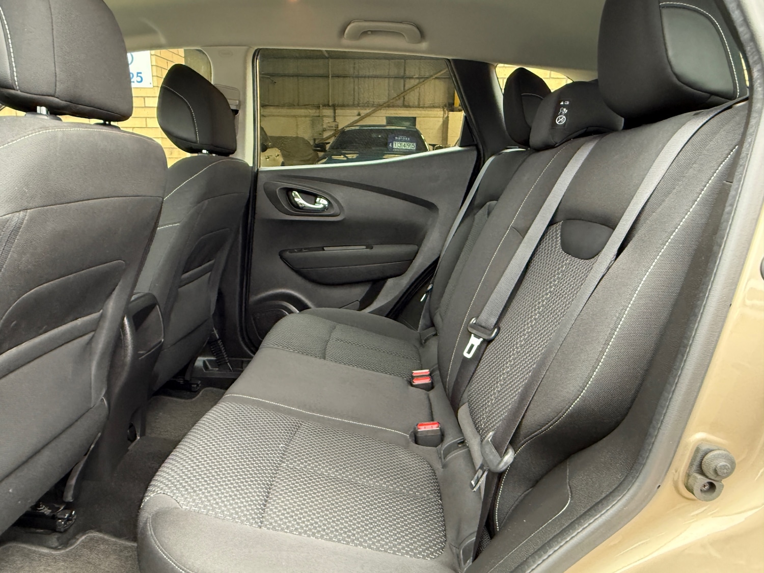 Used Renault Kadjar 2017 for sale - 77902599: Photo 18