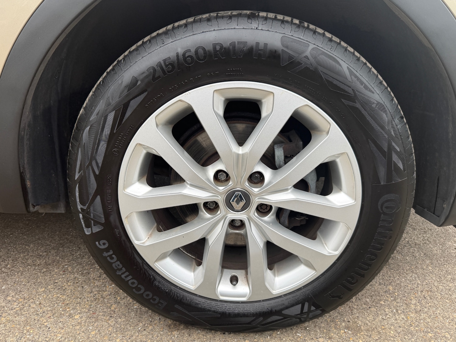 Used Renault Kadjar 2017 for sale - 77902599: Photo 21