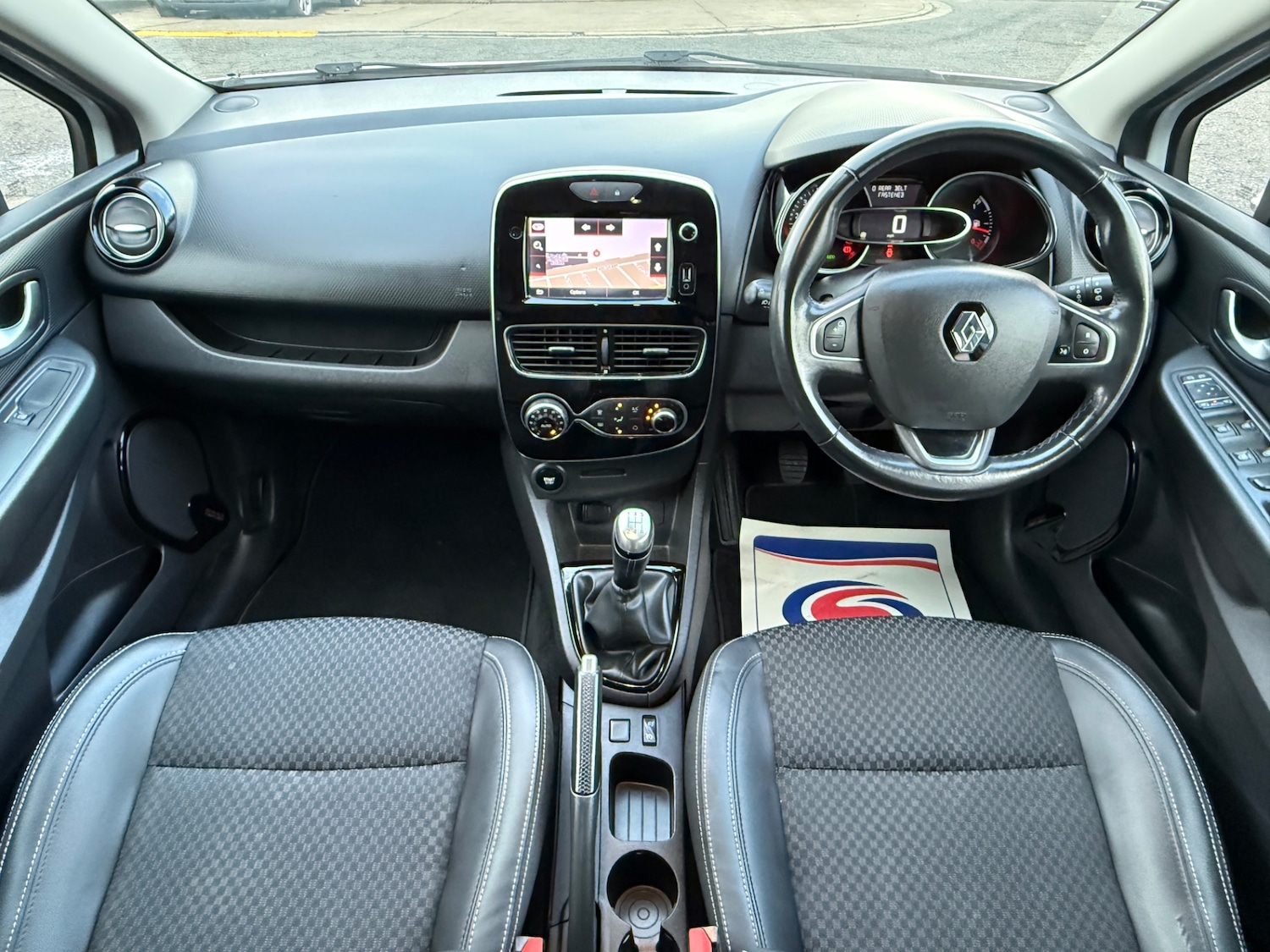 Used Renault Clio 2018 for sale - 76718976: Photo 10