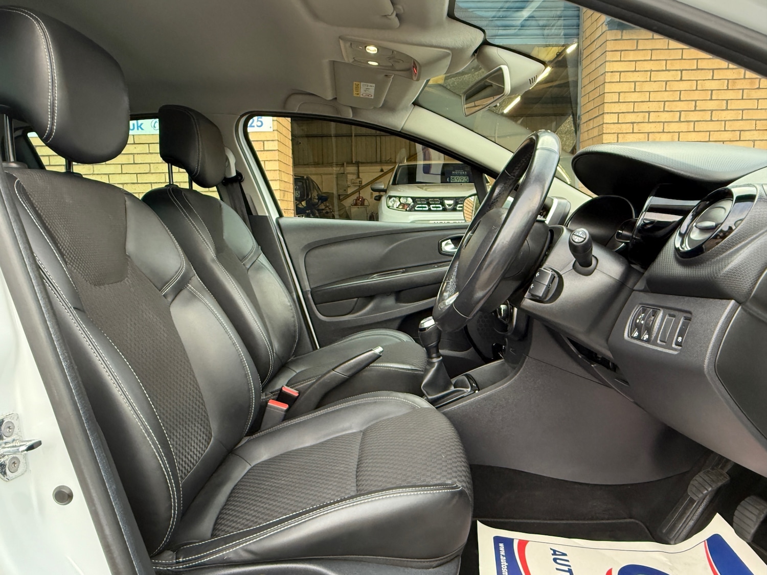 Used Renault Clio 2018 for sale - 76718976: Photo 17