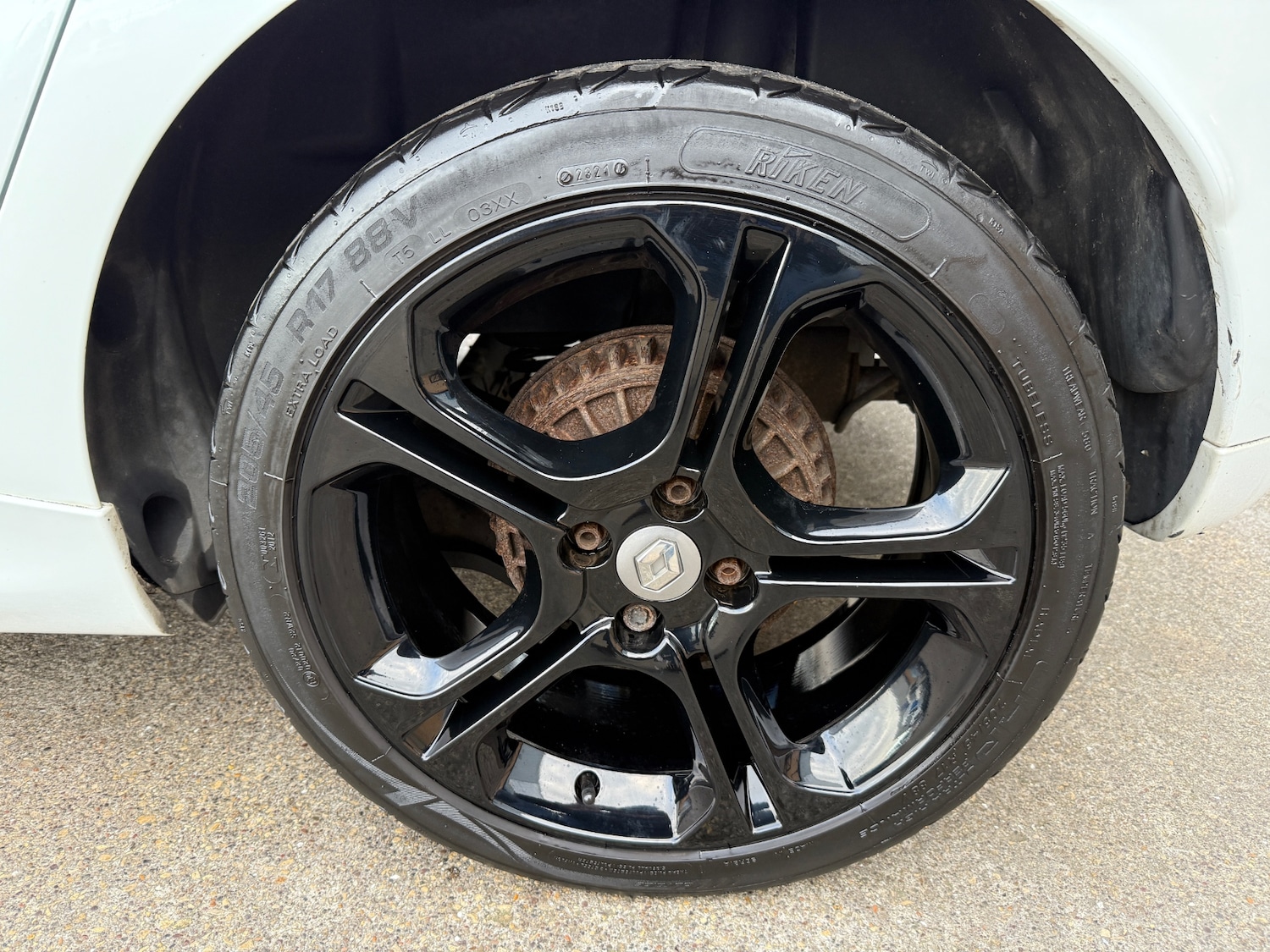 Used Renault Clio 2018 for sale - 76718976: Photo 24