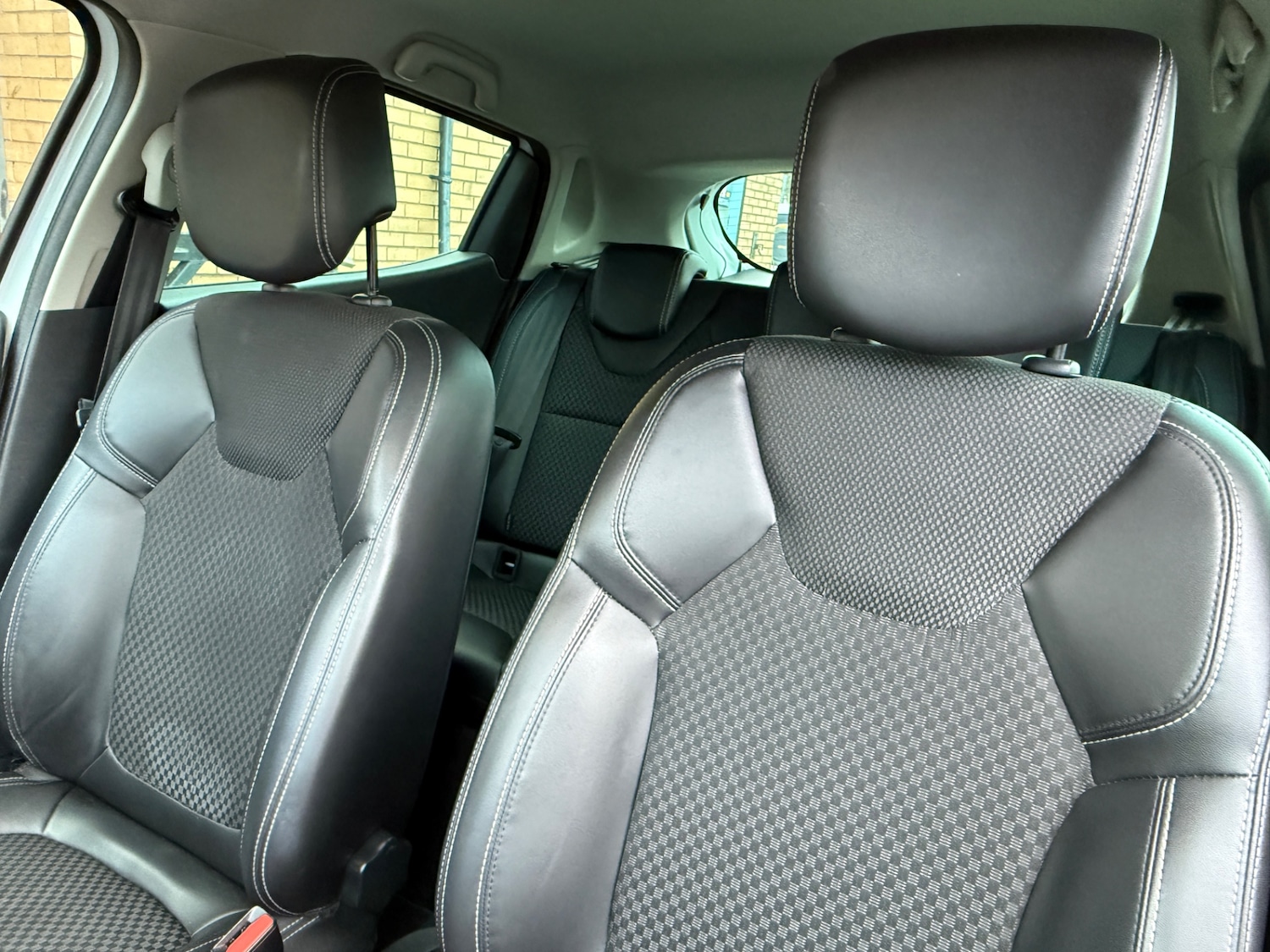 Used Renault Clio 2018 for sale - 76718976: Photo 27