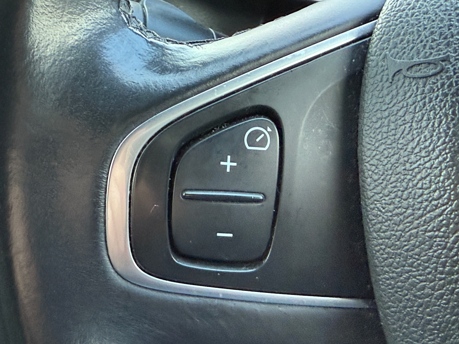 Used Renault Clio 2018 for sale - 76718976: Photo 30