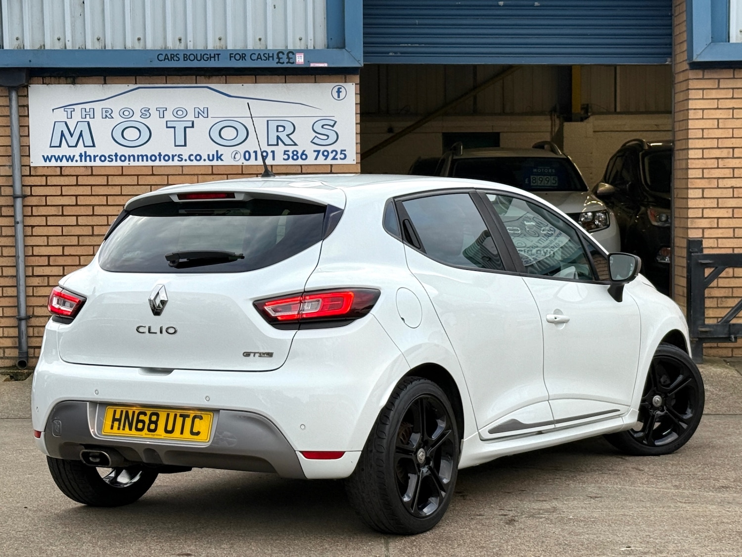 Used Renault Clio 2018 for sale - 76718976: Photo 4