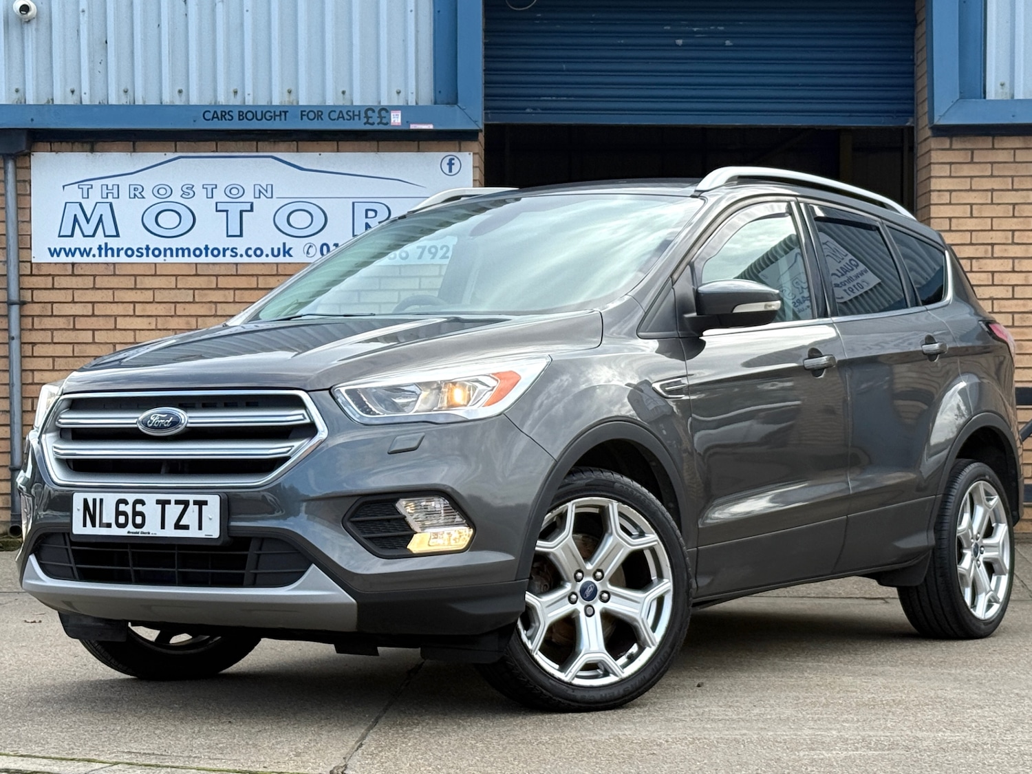 Used Ford Kuga 2016 for sale - 76128839: Photo 2