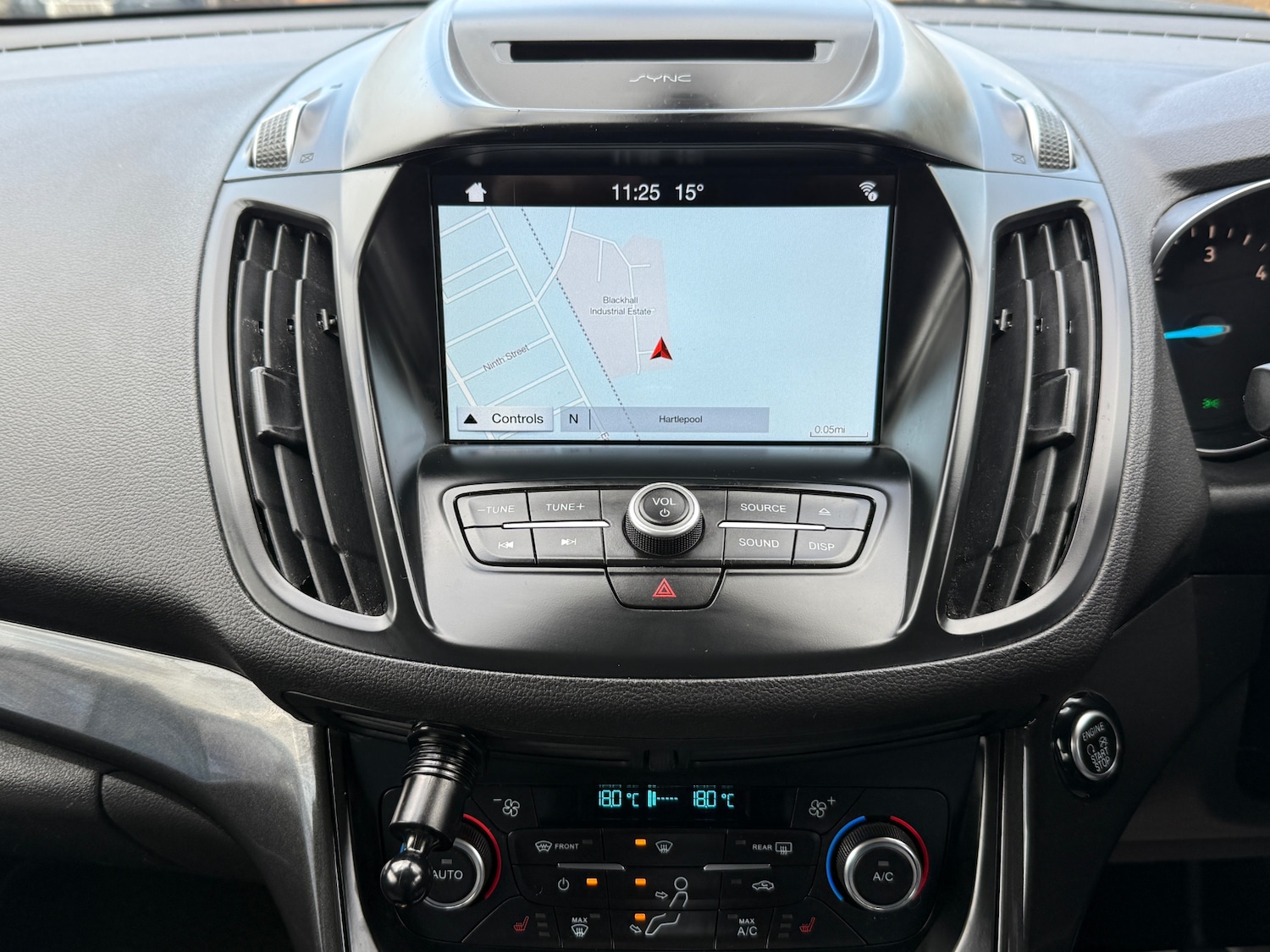 Used Ford Kuga 2016 for sale - 76128839: Photo 28