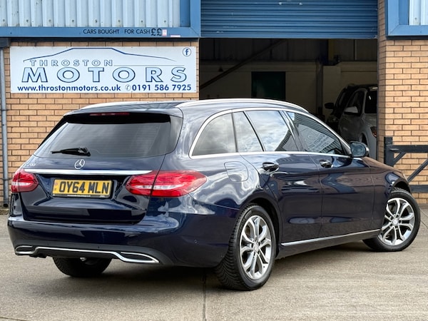 Used Mercedes-Benz C-Class 2014 for sale - 75471861: Photo 4